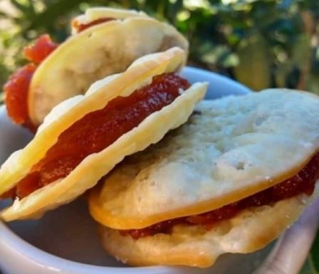 Queijo Provolone Desidratado com Goiabada 100g. - A Granel